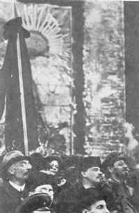 Ленин на открытии мемориальной доски «жертвам революции»